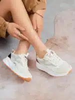 Baskets femme vertes avec détails métallisés, semelle épaisse et design en mesh respirant | Lila & Zoé